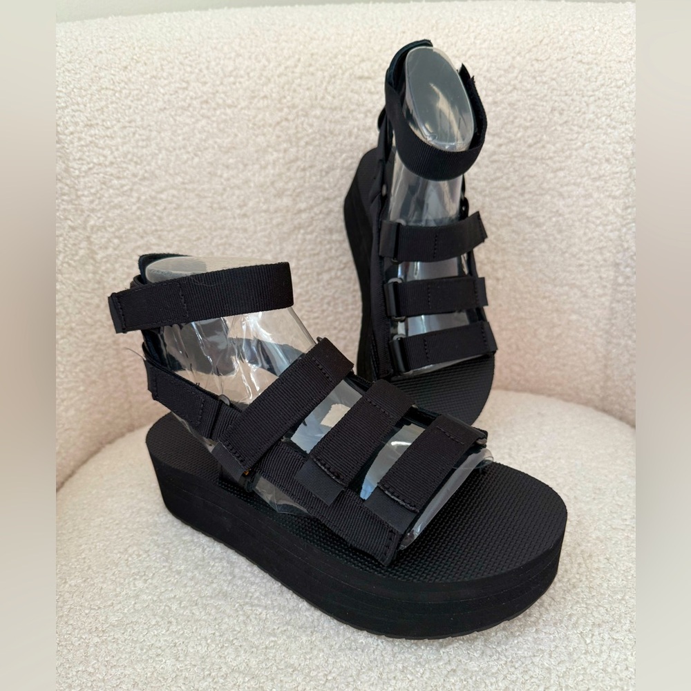 Black Teva Mevia Sandal Size 7